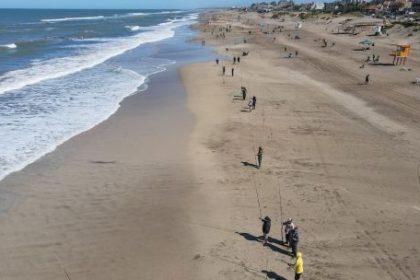 instalan-cargadores-electricos-de-auto-en-los-hoteles-de-pinamar-y-carilo