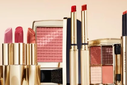multan-a-estee-lauder-por-usar-“quimicos-eternos”-en-cosmeticos-asociados-a-riesgos-para-la-salud