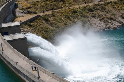 caputo-y-cornejo-buscan-privatizar-la-operacion-de-una-represa-hidroelectrica-en-mendoza