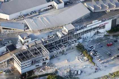 varias-personas-quedan-atrapadas-en-un-centro-comercial-tras-un-terremoto-de-magnitud-7,1-en-japon