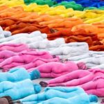 spencer-tunick-reunio-a-500-personas-desnudas-en-gran-canaria-por-la-diversidad-lgtbiq+