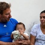la-mujer-investigada-por-la-muerte-de-su-hija-de-2-anos-se-nego-a-declarar:-su-exmarido-hablo-y-la-complico