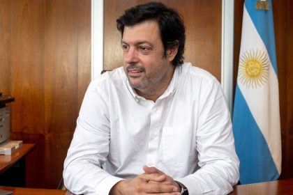 interna-oficial:-el-gobierno-desplazo-a-un-funcionario-de-santiago-caputo-tras-quitarle-el-control-de-areas-clave