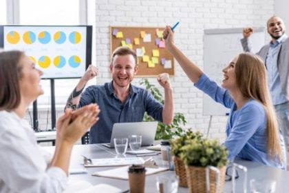 para-los-empleados,-recibir-beneficios-es-tan-importante-como-su-sueldo