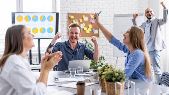 para-los-empleados,-recibir-beneficios-es-tan-importante-como-su-sueldo
