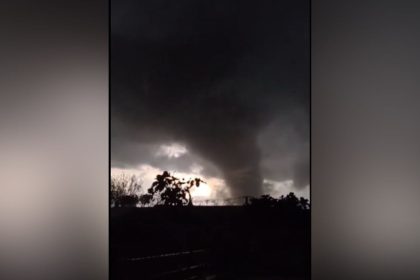 video-|-un-enorme-tornado-causo-destrozos-en-el-sur-de-brasil-a-pocos-kilometros-de-misiones
