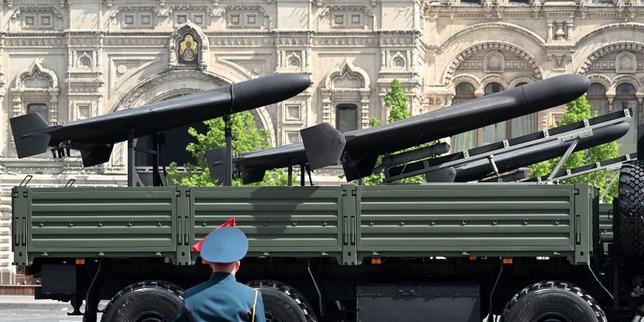 la-russie-recluta-jovenes-mujeres-en-america-latina-para-ensamblar-drones-en-tartaristan