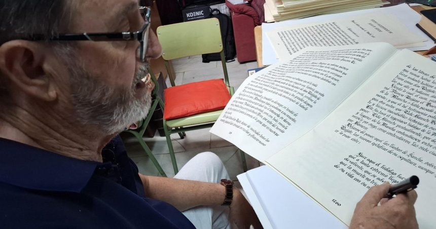 copio-el-quijote-a-mano-durante-casi-siete-anos-y-creo-un-libro-unico-de-20-kilos