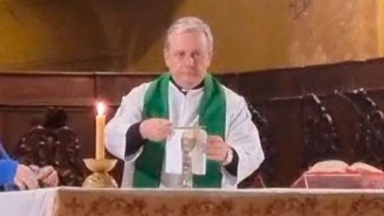 el-sacerdote-acusado-de-abusar-de-ninos-en-carlos-paz-sigue-activo-en-la-catedral-de-cordoba