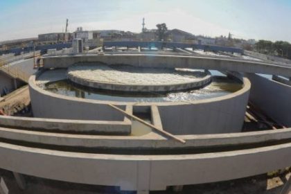 nuevo-gesto:-el-gobernador-de-corrientes-recibe-a-funcionarios-nacionales-y-busca-reactivar-una-obra-clave
