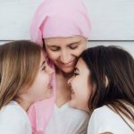 como-decirles-a-tus-hijos-que-tenes-cancer:-las-10-recomendaciones-para-afrontar-una-conversacion-dificil