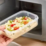 este-es-el-peligro-invisible-de-calentar-la-comida-en-tuppers-de-plastico