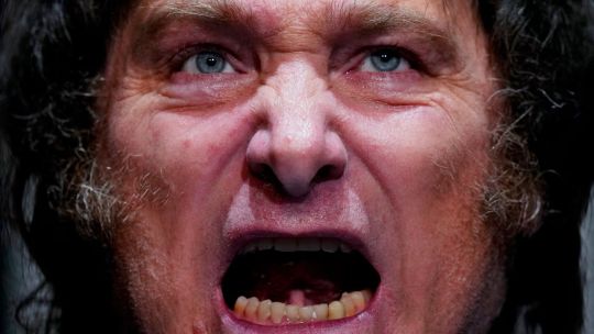 milei-signs-decree-allowing-argentina-to-bar-or-expel-foreigners-over-‘hate-speech’