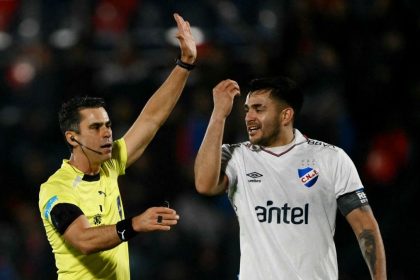 el-nuevo-rol-de-maxi-gomez-como-capitan-de-nacional-tras-una-meditada-decision-de-jorge-bava,-quien-explico-lo-que-busco-con-su-designacion