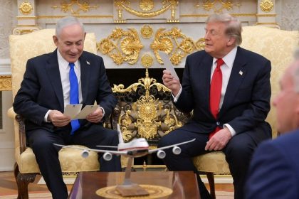 trump-y-netanyahu-liman-asperezas-en-su-primer-cara-a-cara-tras-la-guerra-en-iran,-mientras-se-reaviva-medio-oriente