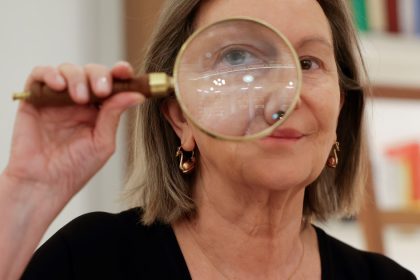 clara-sanchez:-“la-inteligencia-artificial-puede-estar-escribiendo-novelas-sin-que-lo-sepamos”