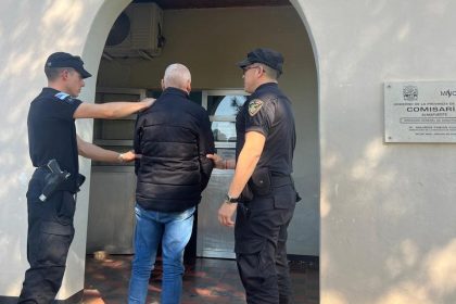lo-encontraron-en-situacion-de-calle-y-organizaron-una-campana-para-repatriarlo:-al-volver-a-misiones-su-hija-lo-denuncio-por-abuso-sexual