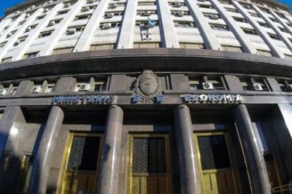 el-tesoro-capto-otros-us$-150-millones-con-el-bonar-29