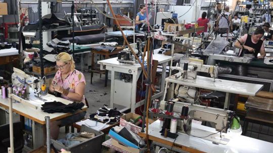 industria-textil-en-crisis:-el-empleo-tuvo-la-mayor-caida-interanual-de-los-ultimos-anos