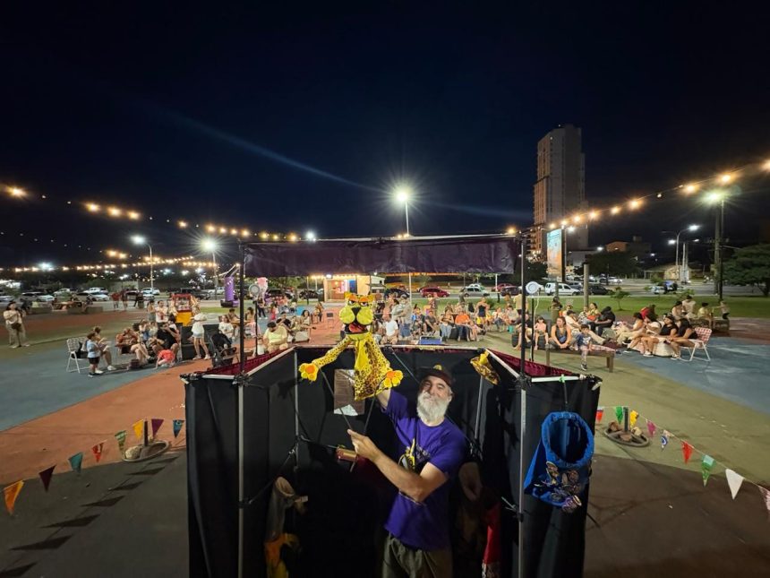 “sakados-del-tacho”,-el-espectaculo-de-teatro-de-titeres-regresa-a-la-costanera-de-posadas-con-una-propuesta-para-toda-la-familia