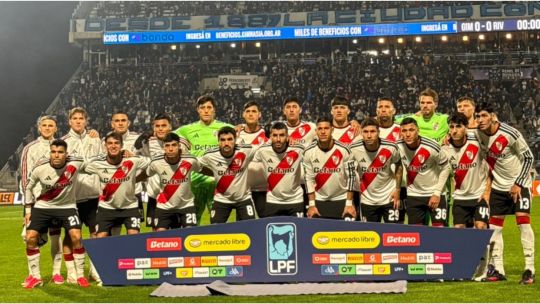 river-no-encuentra-el-rumbo:-la-crisis-se-profundiza-y-los-numeros-ponen-a-coudet-contra-las-cuerdas