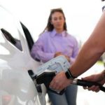 el-gobierno-aumento-el-impuesto-a-los-combustibles-y-volvio-a-postergar-una-parte-de-las-subas-para-la-nafta-y-el-gasoil