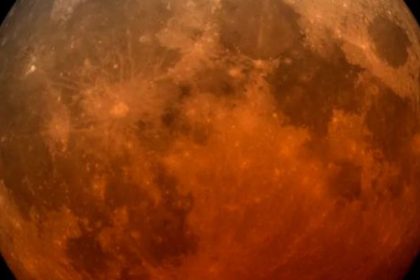 “luna-de-sangre”-en-argentina:-cuando-y-como-ver-el-eclipse-lunar-de-agosto