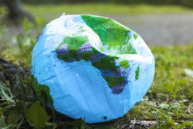 la-tierra-entra-en-deficit-ecologico:-la-humanidad-ya-consume-mas-recursos-de-los-que-el-planeta-puede-regenerar