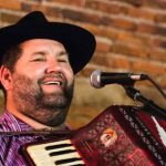 jorge-ratoski-dejo-la-musica-“cervecera”-y-el-alcohol-tras-convertirse-al-cristianismo:-“ahora-lo-hago-para-cristo”
