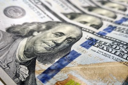 no-afloja-la-demanda-de-dolares:-en-junio,-un-millon-y-medio-de-personas-compraron-us$-2.443-millones