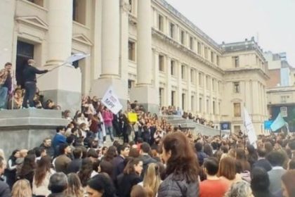 conflicto-salarial-judicial:-se-viene-la-segunda-cuota-de-la-equiparacion-y-descuentos-por-dias-de-paro