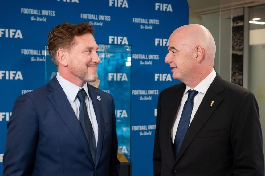 conmebol-convoco-a-una-reunion-urgente-para-analizar-el-proyecto-de-la-fifa-de-abrir-el-mundial-a-inversiones-privadas