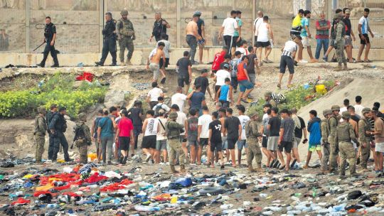 tragedia-en-ceuta:-57-muertos-por-la-irrupcion-masiva-de-migrantes