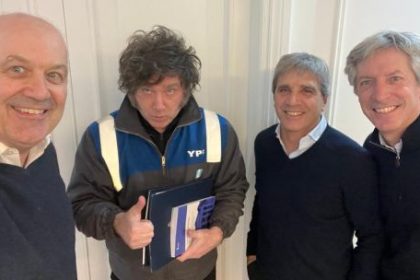 milei-caputo-sturzenegger,-el-triangulo-de-hierro-para-blindar-la-matriz-economica