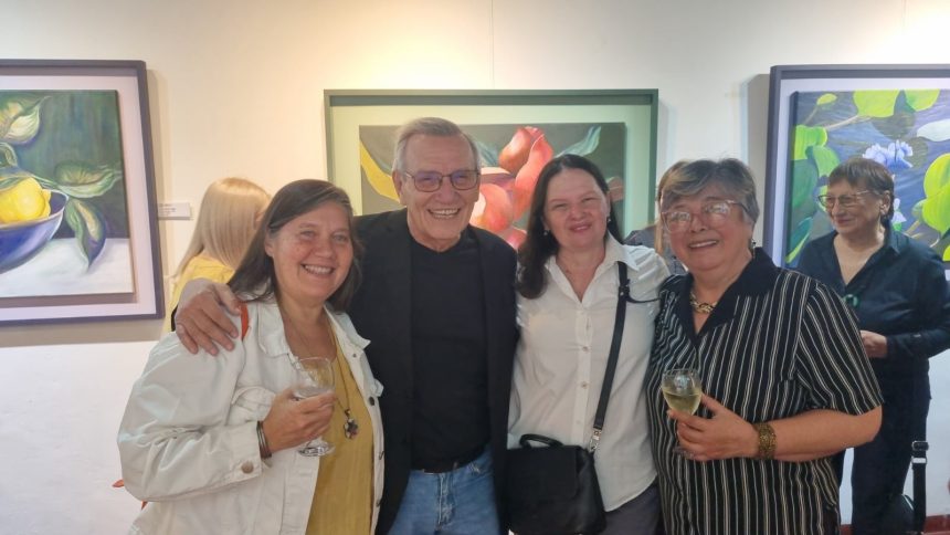 presentaron-la-muestra-“donde-nacen-las-miradas”,-una-exposicion-que-reune-las-obras-de-32-artistas-en-el-museo-lucas-braulio-areco-de-posadas