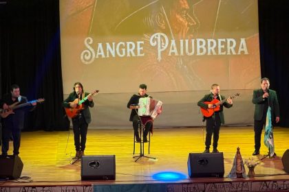 ticket-misiones-|-sangre-paiubrera-hizo-bailar-y-cantar-a-posadas-en-una-noche-de-chamame-en-el-montoya