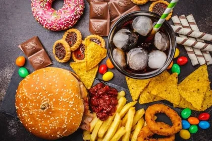 advierten-que-mas-del-35%-de-lo-que-comen-los-chicos-son-golosinas,-snacks-y-bebidas-azucaradas
