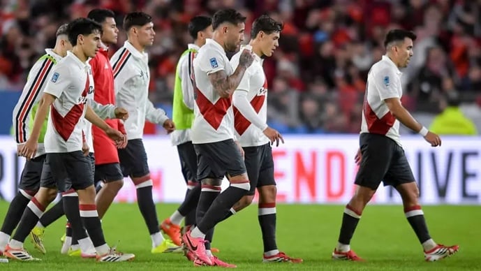 este-domingo-river-recibe-a-rosario-central-en-busca-de-su-primera-victoria-por-el-torneo-clausura:-hora,-tv-y-formaciones