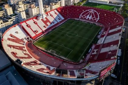 oficial:-boca-confirmo-que-tendra-localia-ante-estudiantes-en-la-cancha-de-huracan-por-el-mal-estado-del-cesped-de-la-bombonera
