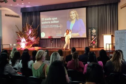 “mujeres-con-impacto”:-posadas-reunio-a-mas-de-300-emprendedoras-y-profesionales-en-una-jornada-de-liderazgo-y-desarrollo