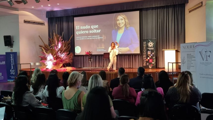 “mujeres-con-impacto”:-posadas-reunio-a-mas-de-300-emprendedoras-y-profesionales-en-una-jornada-de-liderazgo-y-desarrollo