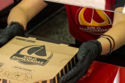 la-controladora-de-solo-empanadas-y-morita-intenta-no-terminar-en-el-horno-libertario