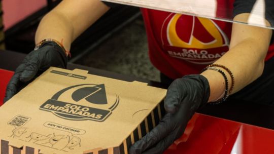 la-controladora-de-solo-empanadas-y-morita-intenta-no-terminar-en-el-horno-libertario