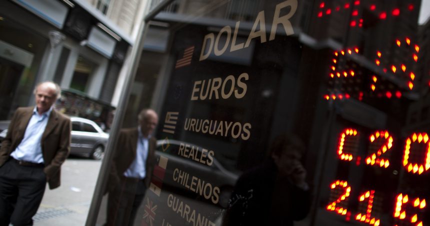 dolar-tarjeta-hoy:-a-cuanto-cotiza-este-domingo-02-de-agosto