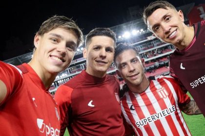 la-redencion-de-fernando-muslera:-de-las-sombras-del-mundial-2026-con-la-seleccion-uruguaya-a-la-ovacion-bajo-los-tres-palos-en-estudiantes-al-atajar-un-penal;-mira-el-video