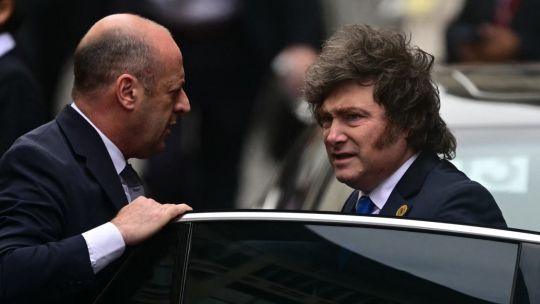 milei-tiro-un-enigmatico-para-el-‘pos-villarruel’:-“tengo-definido-a-mi-companero-de-formula-para-2027”