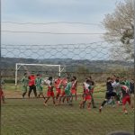 escandalo-en-la-liga-regional-oberena:-tras-la-expulsion-de-dos-jugadores,-un-partido-termino-a-las-trompadas-y-patadas