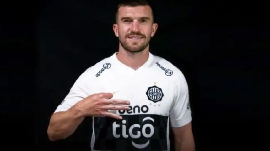 tim-payne,-sensacion-en-las-redes-sociales-durante-el-mundial-2026,-debuto-con-golazo-de-afuera-del-area-en-olimpia:-mira-el-video