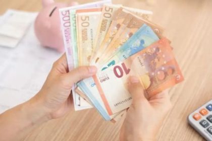 a-cuanto-abrio-el-euro-blue-hoy,-lunes-3-de-agosto
