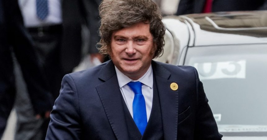 le-preguntaron-a-milei-por-las-familias-argentinas-que-se-endeudan-o-no-llegan-a-fin-de-mes-y-respondio:-“no-somos-suiza,-pero-estamos-mucho-mejor”